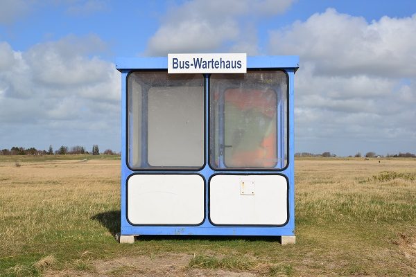 Museum für Photographie Braunschweig - Thomas Blume, aus der Serie „Wartehäuser“, 2015 © Thomas Blume