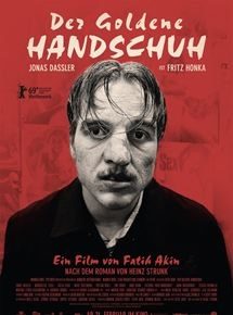 pandora_Handschuh Foto Warner Brothers Filmverleih Der Goldene Handschuh - Foto Warner Brothers Filmverleih