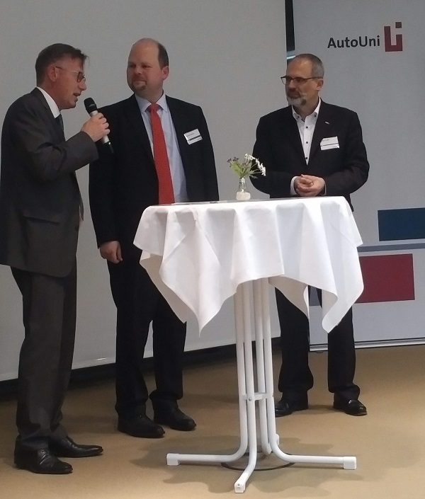 V.l.n.r. Peer Schladebusch, Christian Sterzik und Dr. Karl Teille - (Foto: Karen Hartmann)