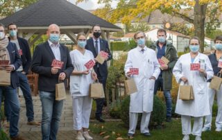 Spendenübergabe (c) Klinikum Braunschweig, Leon Friedrich