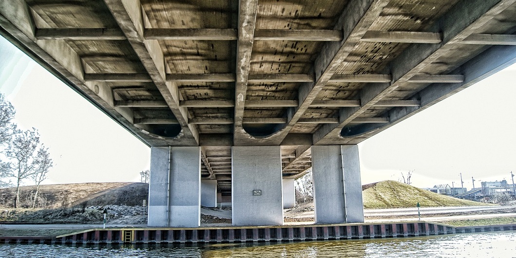 Brücke Wolfsburg (c) pixabay