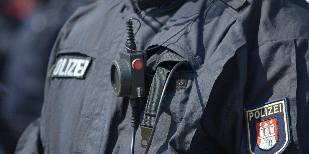 Polizei Uniform (c) pixabay