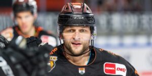 Sebastian Furchner (c) Grizzlys Wolfsburg , City-Press GmbH