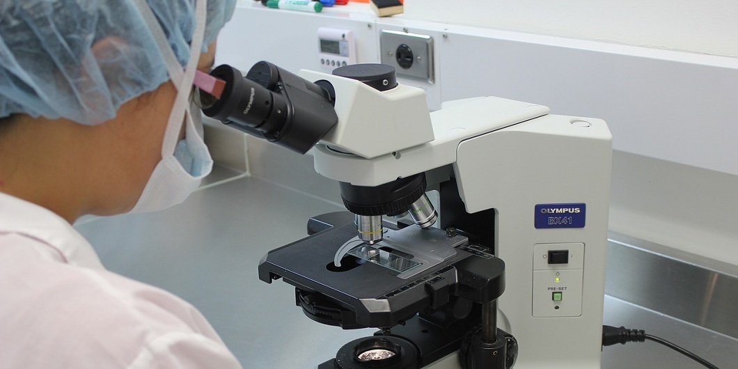 Labor Mikroskop (c) pixabay