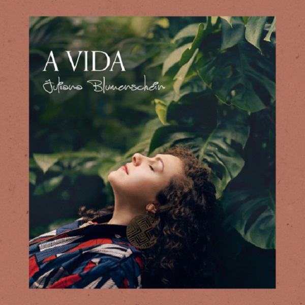 Juliana-Bluemenschein-A-Vida
