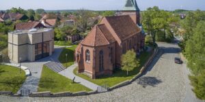 St. Ludgeri-Kirche WOB (c) FotoTreff & Stadtmuseum Wolfsburg