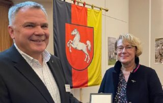Thomas Kempernolte erhählt die Niedersächsische Forstmedaille