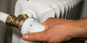 Heizung Thermostat (c) IG Bau
